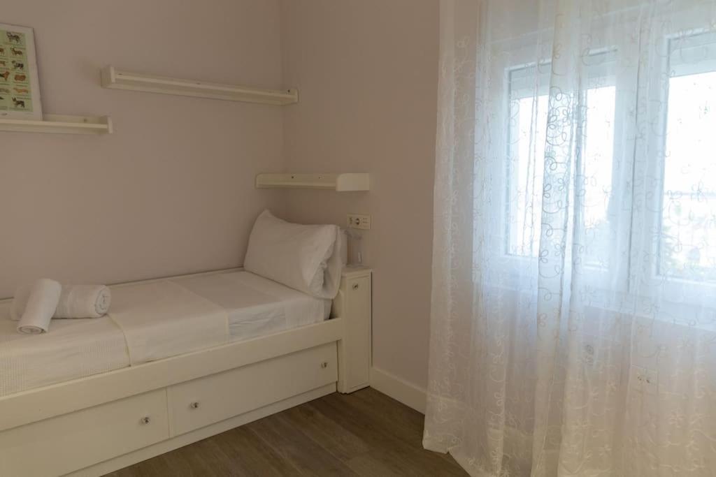 La Caleta Apartament *